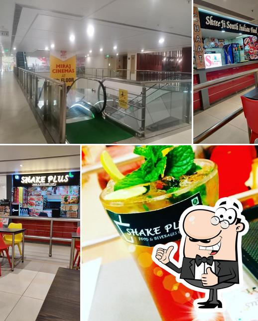 Food Court