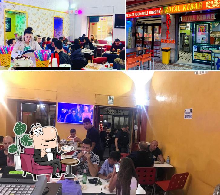 Gli interni di Paprika Pizzeria Kebab tacos