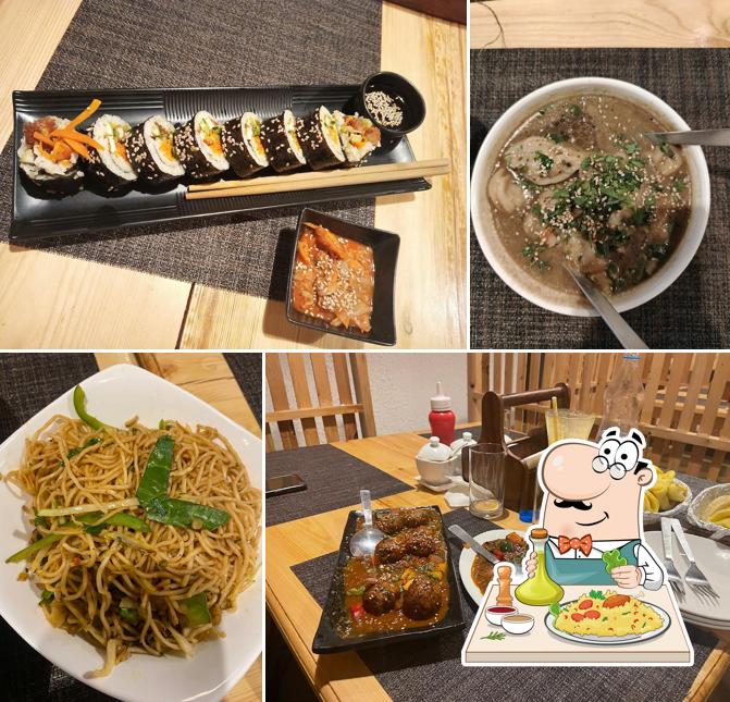 Pad thai at Opel Cafe & Dining