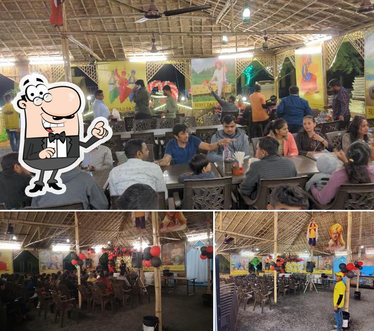 The interior of Sunny Paji Da Dhaba (BVN)