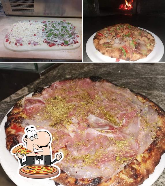 Scegli tra le svariate varianti di pizza