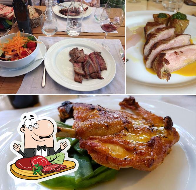 Ordina i un pasto a base di carne a Badia a Coltibuono