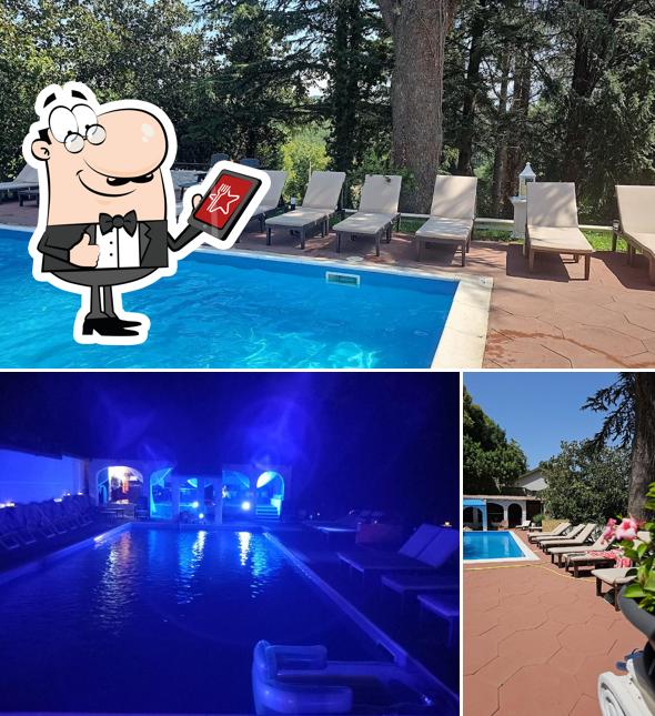 Gli esterni di L'incognita Club privè