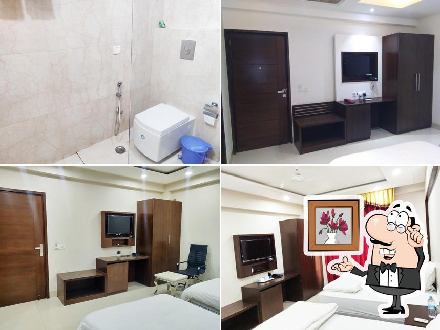 Bodhgaya Seven Inn Hotel n Restaurant