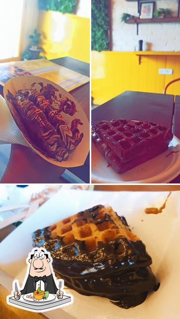 Food at Wafflez
