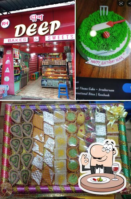 Food at Deep Bakes and Sweets