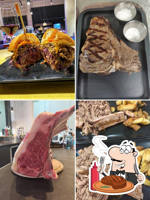 Pasti a base di carne vengono serviti a Gaidolfi Carne & Beef Bar