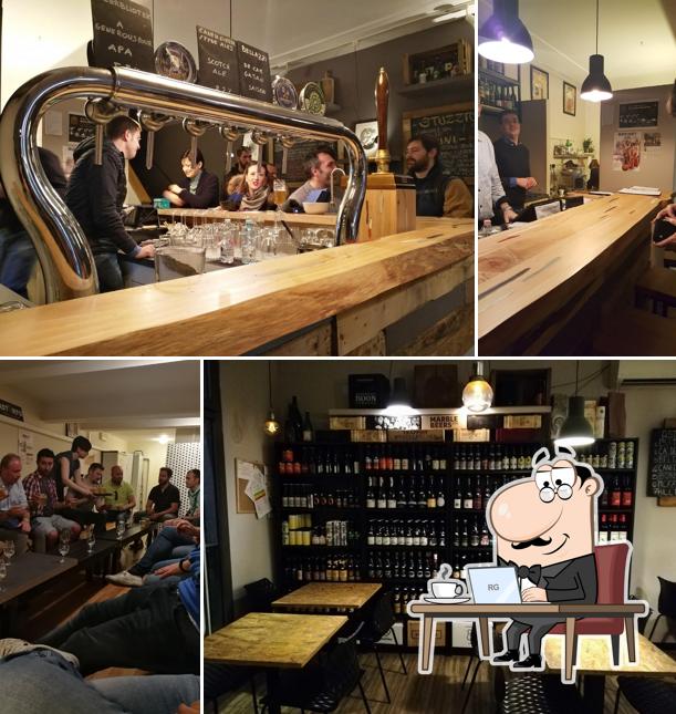 Dai un'occhiata agli interni di Astral Beers Pub