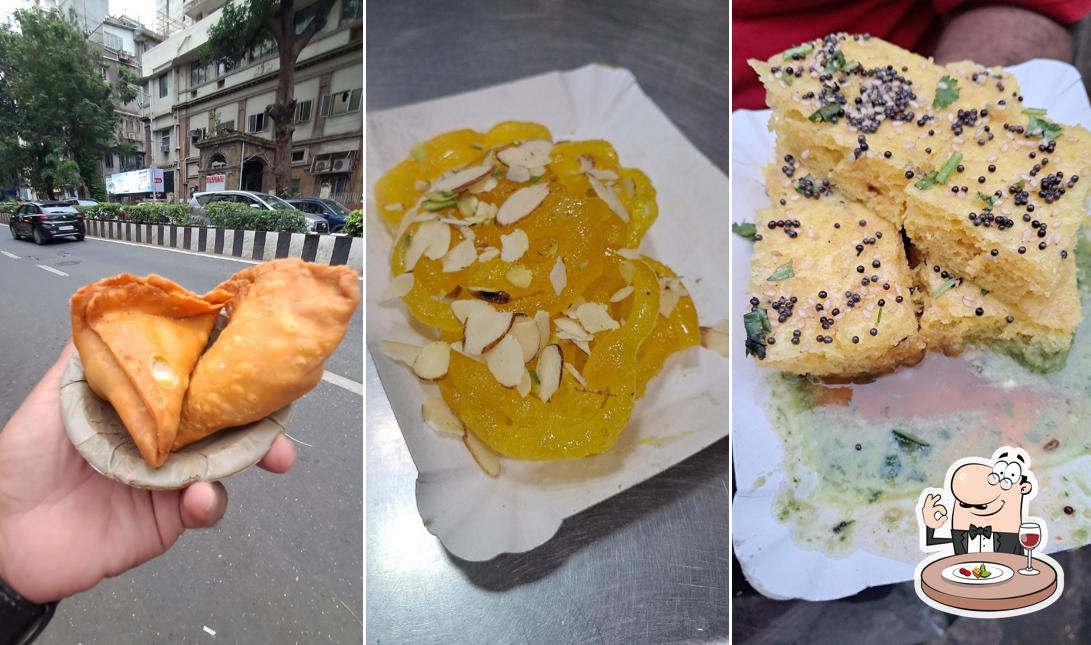 Food at Dave Farsan Mart
