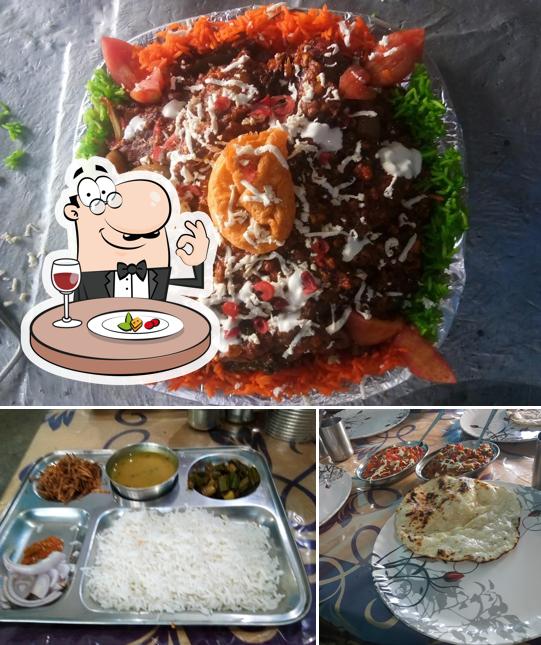 Food at New Satkar Hotel