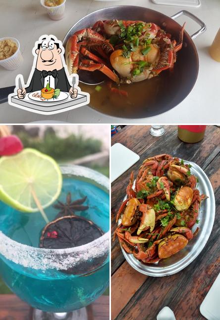 Comida em Restaurante Falésias