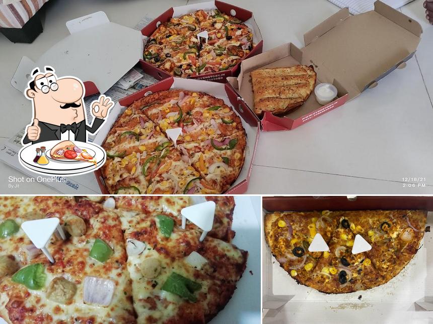 Pick pizza at Oven Story