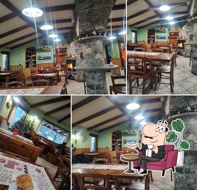 Siediti a un tavolo di Papagran Enoteca
