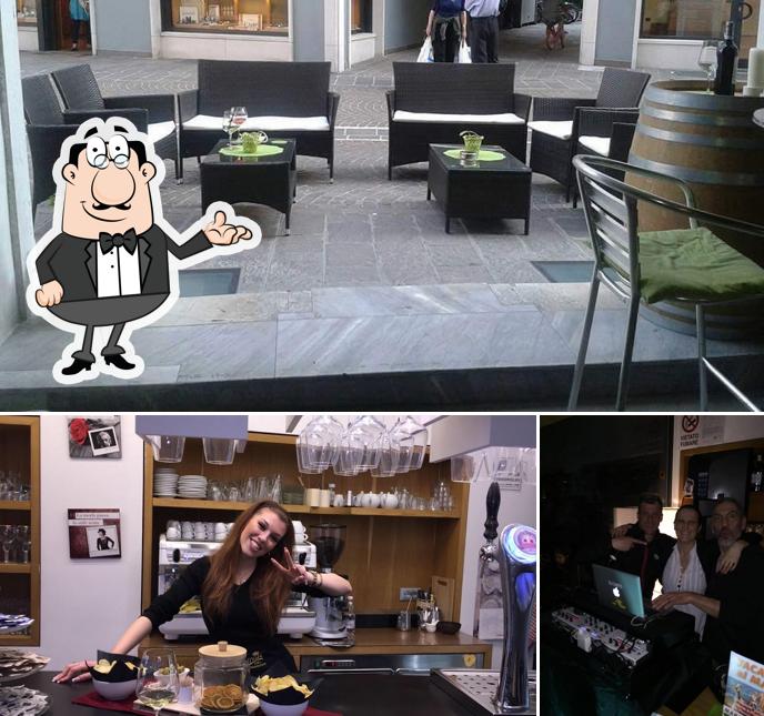 Siediti a un tavolo di City Caffè