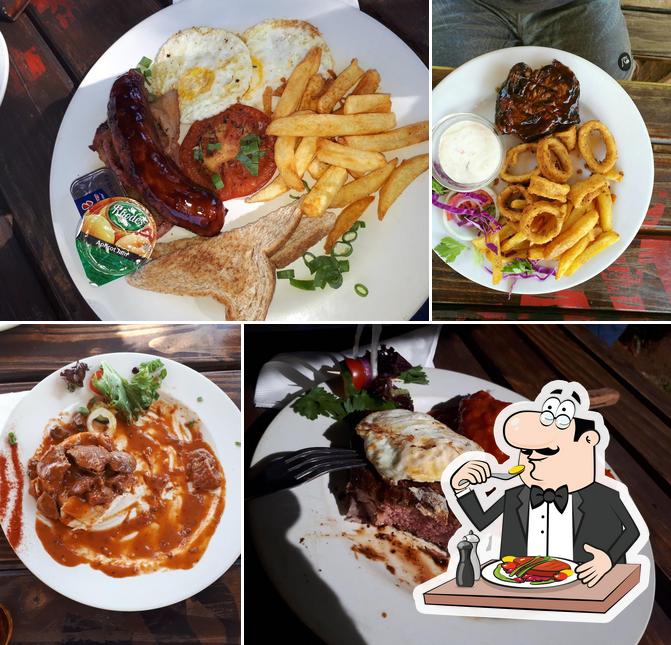The Cock & Bull - Restaurant - Accommodation - Pub