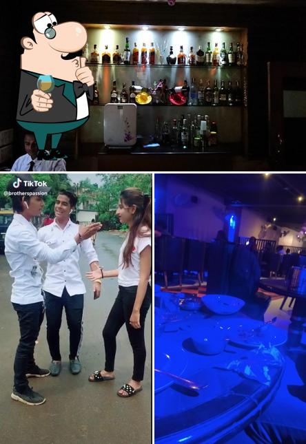 London Bar, Raipur picture