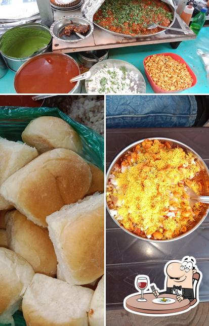 Food at Moksh Dabeli