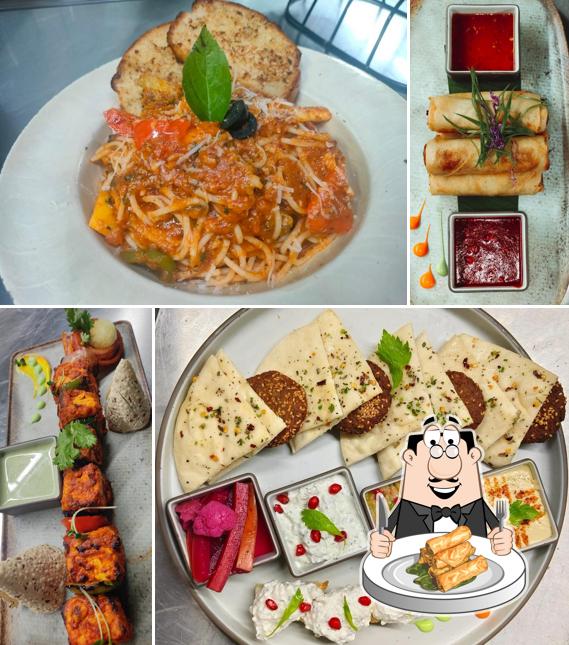 Spring rolls at Rubarru Noida Extension
