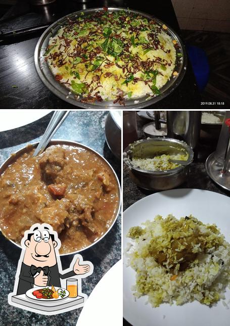 Food at Usthad Hotel