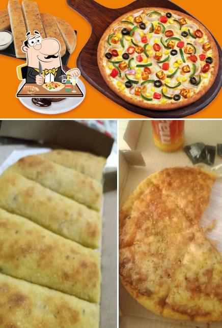 Food at MOJO Pizza - 2X Toppings