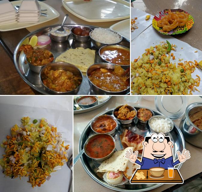 Food at Apna Sweets