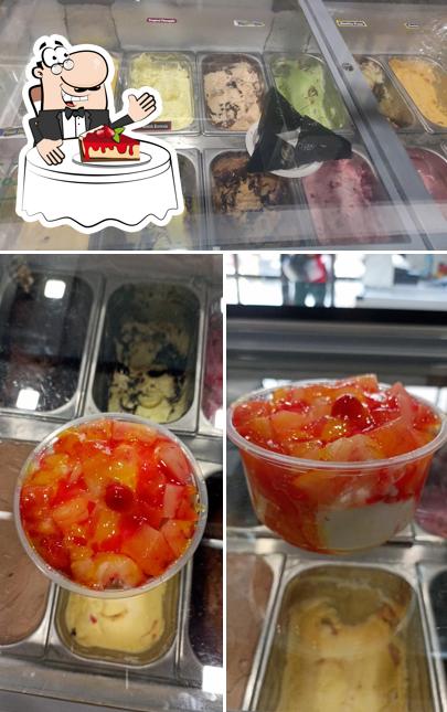 Cold Rock Cafe provides a range of desserts
