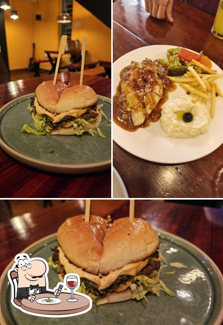 Food at The Liege (The Burger Liege)