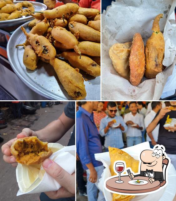 Food at Shahi Samosa Arora Namkeen