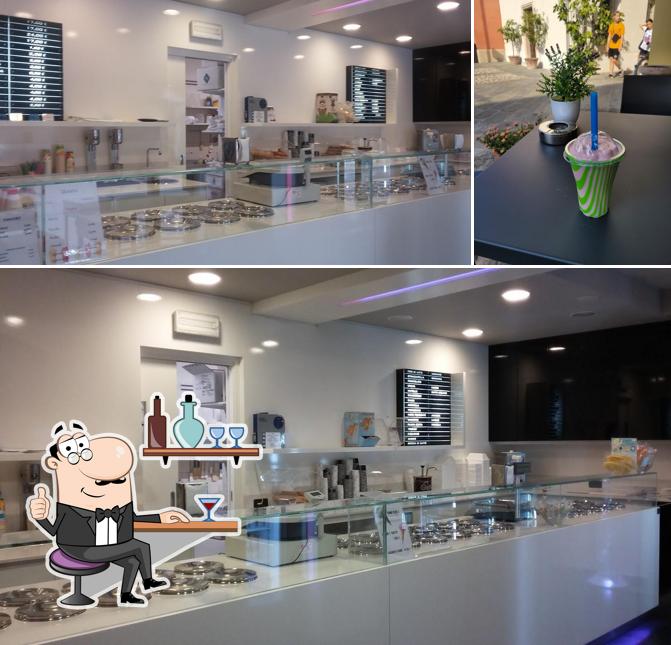 La foto di interni e dolce da Gelateria K2