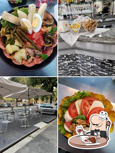 Ordina i piatti di carne a Caffetteria Grande