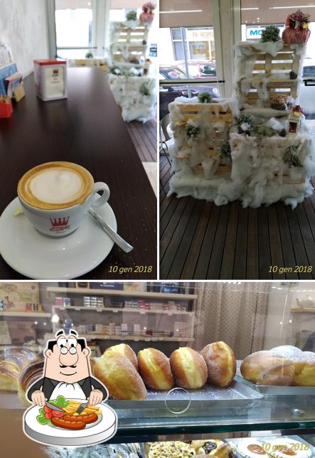 Cibo al Bar Pasticceria Giuliani S.A.S di Giuliani Carlo