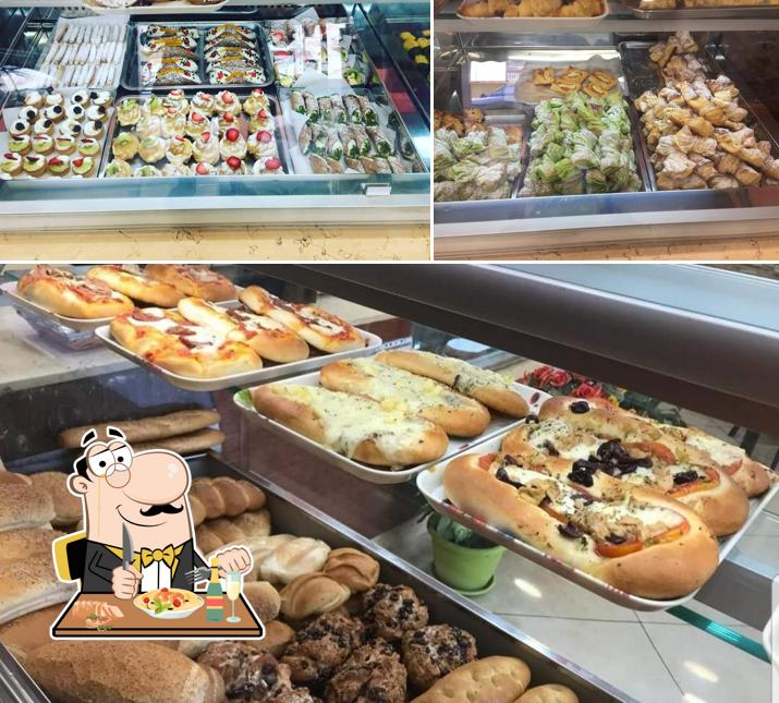 Dai un’occhiata alla foto che mostra la cibo e interni di Panificio Scalavino Giuseppe