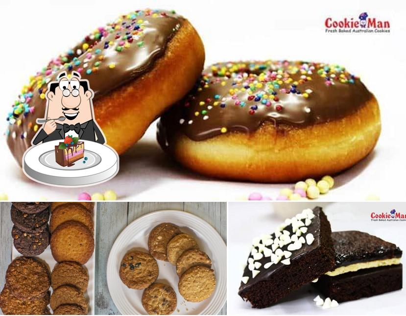 Chocolate cake at Cookie Man - Axis Mall