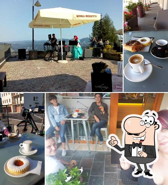 Gli interni di La Piazzetta snack-bar