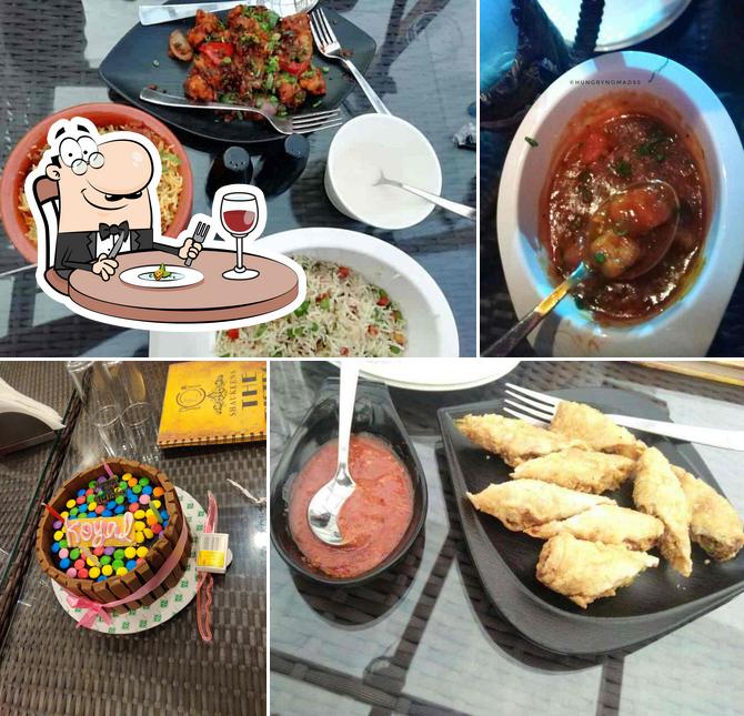 Meals at Shaukeens
