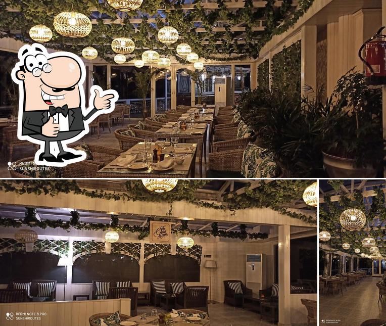 Look at this pic of The Glass House Restaurant
