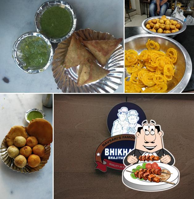 Meals at Bhikhabhai Bhajiyawala