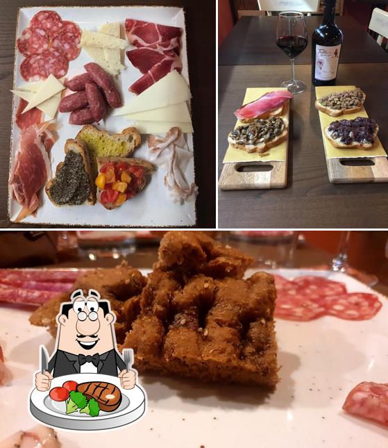 Ordina i un pasto a base di carne a Sopra le Mura la Vineria de le Fate Ignoranti