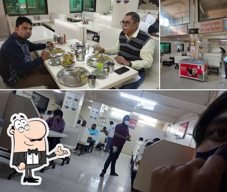 Check out how Kanhaiyya Dhaba looks inside