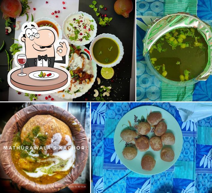Food at Mathurawala Pavbhaji Tikki Chole Gol Gappe Bhalle Papdi