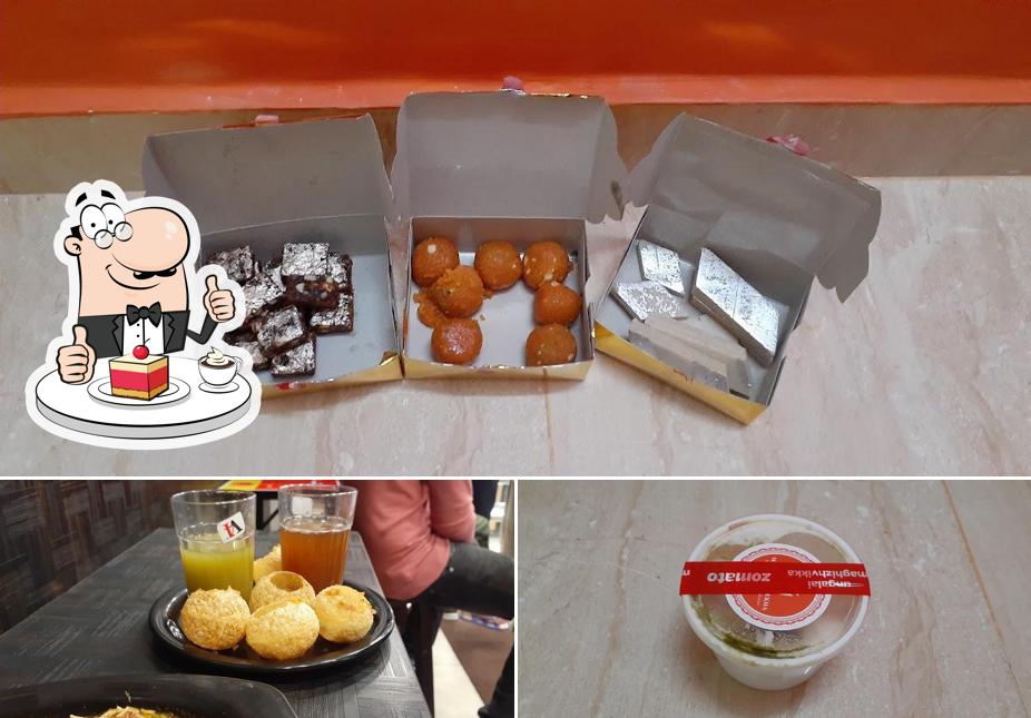 Meetha & Teekha serves a range of desserts