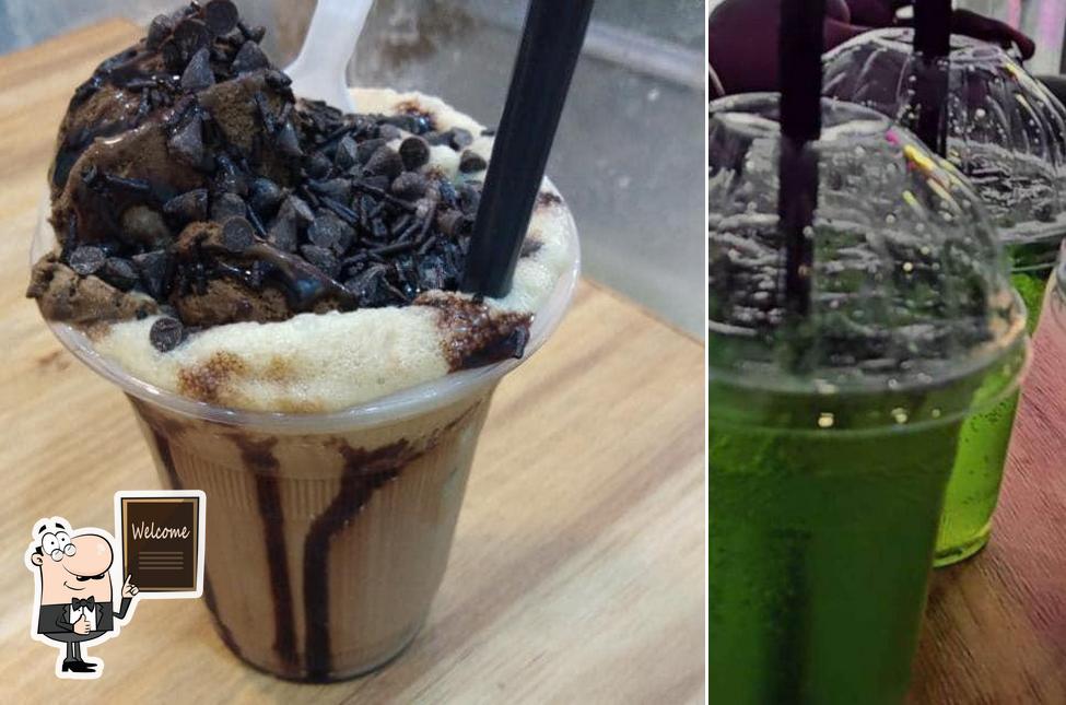 Look at this picture of Hariom foods & shakes