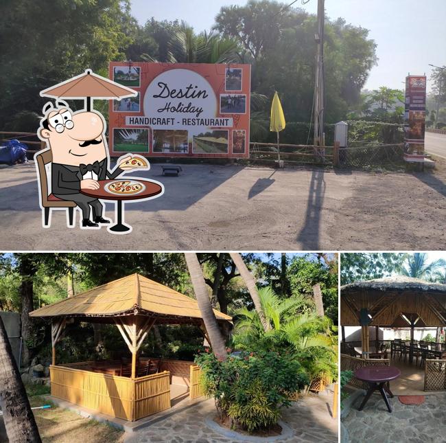 DESTIN HOLIDAY & HANDICRAFT