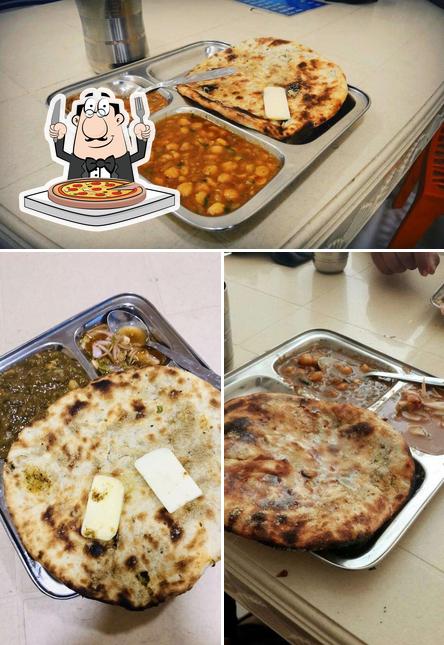 Order pizza at Veera Di Hatti