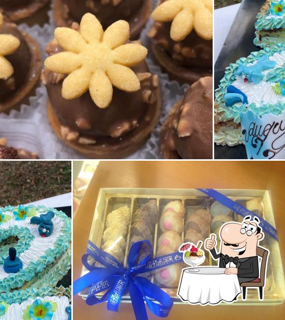 Pasticceria Le Plaisir offre un'ampia selezione di dessert