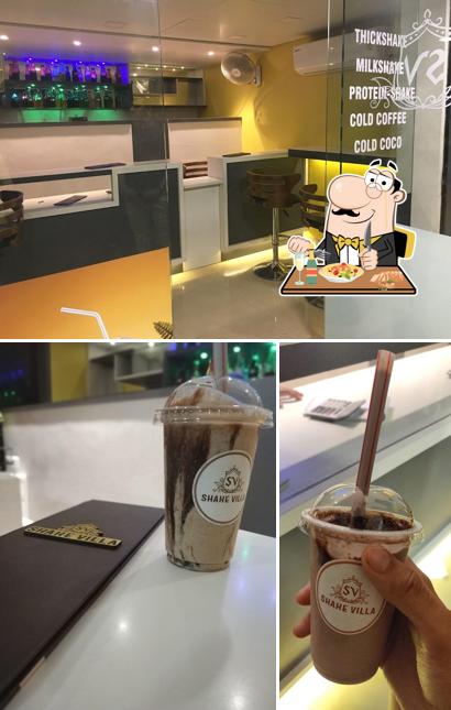 The image of food and interior at SHAKE VILLA