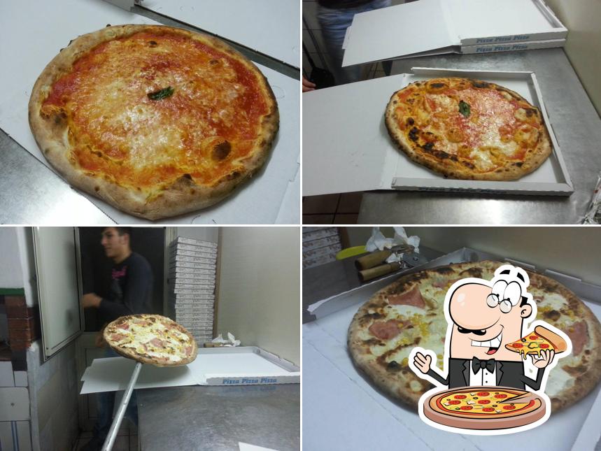 Ordina tra le svariate varianti di pizza