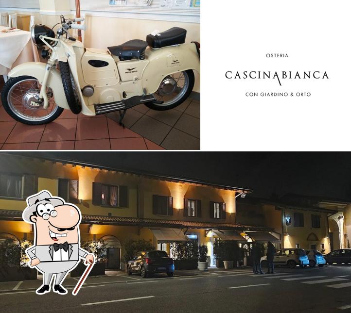 Guarda la parte esterna di Cascina Bianca