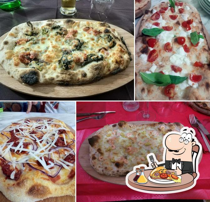 Scegli una pizza a Ristorante Pizzeria Pinseria Torre Bruciata