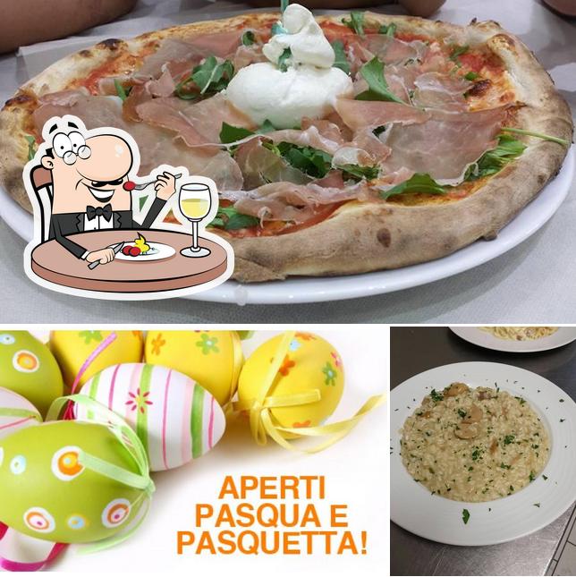 Platti al Pizzeria ristorante griglieria à mezza luna Robbio